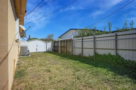 1630 SW 98th Court Miami FL 33165