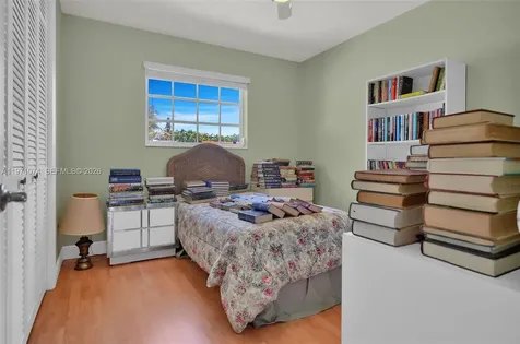 1630 SW 98th Court Miami FL 33165