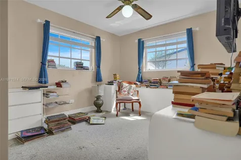 1630 SW 98th Court Miami FL 33165