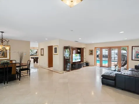 2930 NE 164th Street North Miami Beach FL 33160