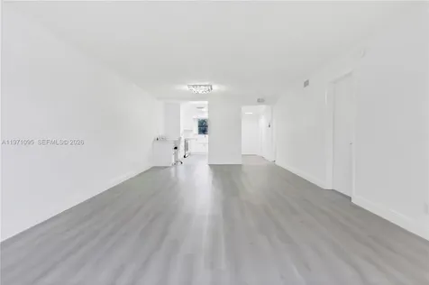 10207 Sunrise Lakes Boulevard Sunrise FL 33322