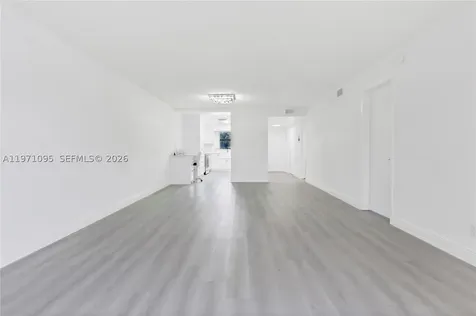10207 Sunrise Lakes Boulevard Sunrise FL 33322