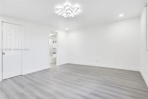 10207 Sunrise Lakes Boulevard Sunrise FL 33322