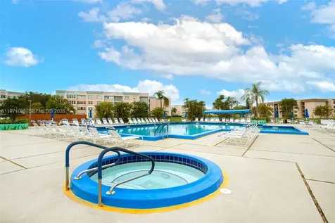 10207 Sunrise Lakes Boulevard Sunrise FL 33322