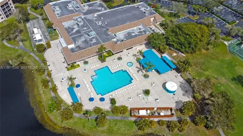 10207 Sunrise Lakes Boulevard Sunrise FL 33322