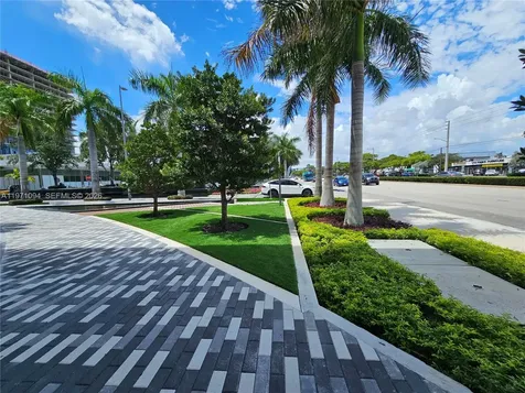 1006 E Hallandale Beach Boulevard Hallandale Beach FL 33009