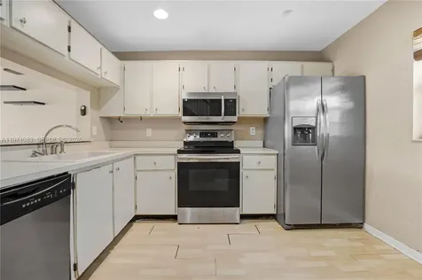 11625 NW 11th Street Pembroke Pines FL 33026