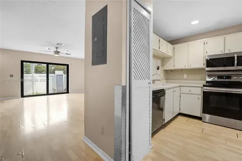 11625 NW 11th Street Pembroke Pines FL 33026