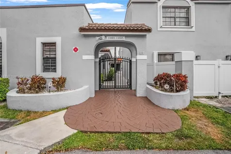 11625 NW 11th Street Pembroke Pines FL 33026
