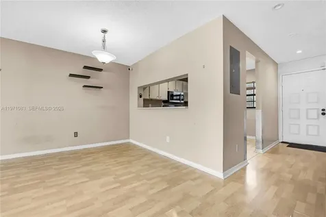 11625 NW 11th Street Pembroke Pines FL 33026