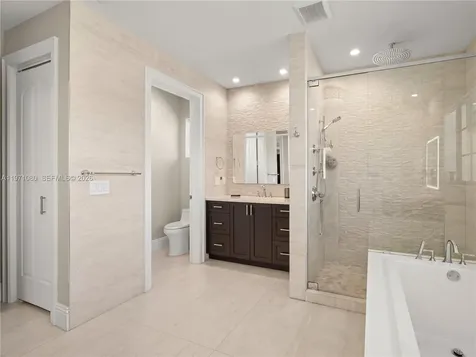2512 SE 9th Street Pompano Beach FL 33062