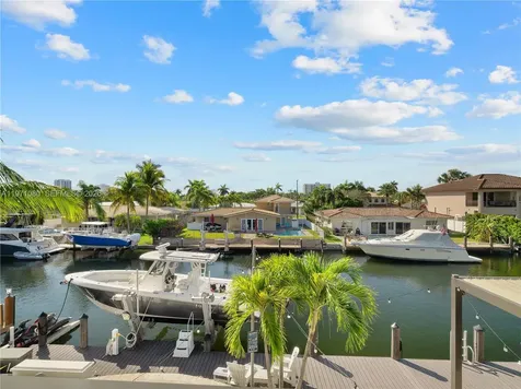 2512 SE 9th Street Pompano Beach FL 33062