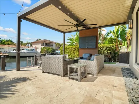 2512 SE 9th Street Pompano Beach FL 33062