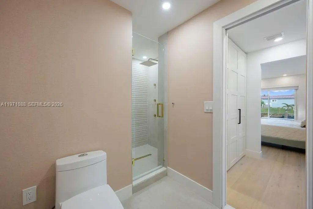 1810 SW 6th Avenue Pompano Beach FL 33060
