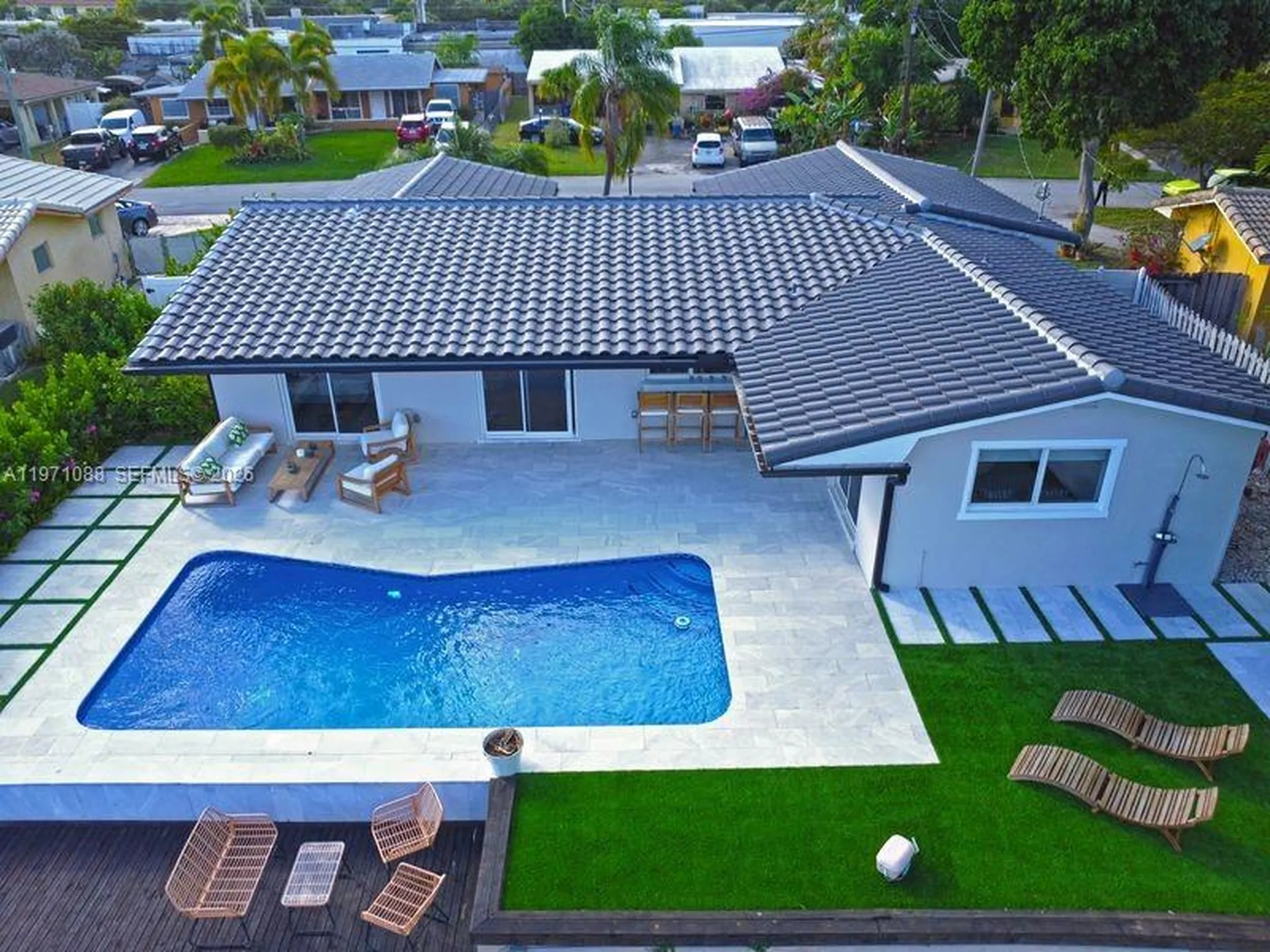 1810 SW 6th Avenue Pompano Beach FL 33060
