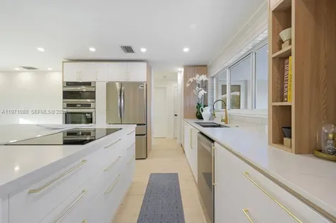 1810 SW 6th Avenue Pompano Beach FL 33060