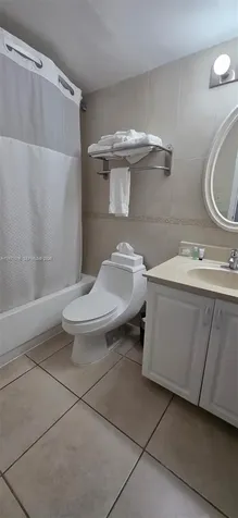 19201 Collins Avenue Sunny Isles Beach FL 33160