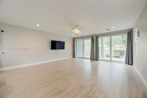 619 SW 17th Street Fort Lauderdale FL 33315