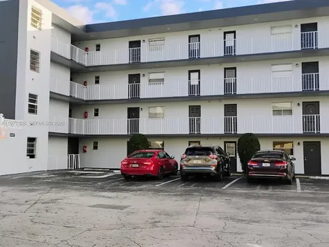 447 NE 195th Street Miami FL 33179