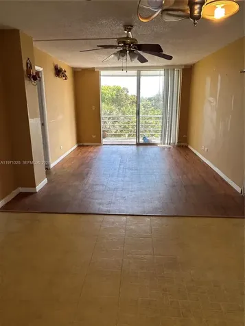 447 NE 195th Street Miami FL 33179