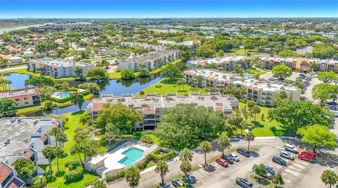 210 Lakeview Drive Weston FL 33326