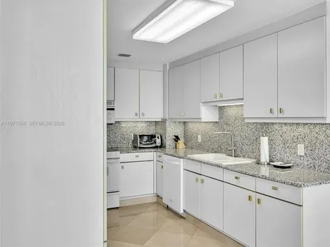 10101 Collins Avenue Bal Harbour FL 33154