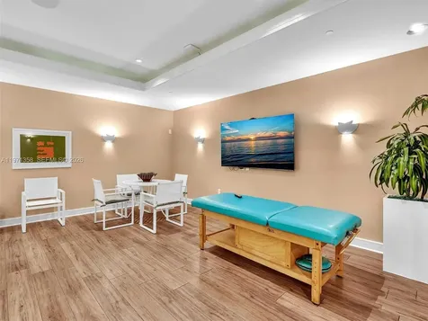 10101 Collins Avenue Bal Harbour FL 33154