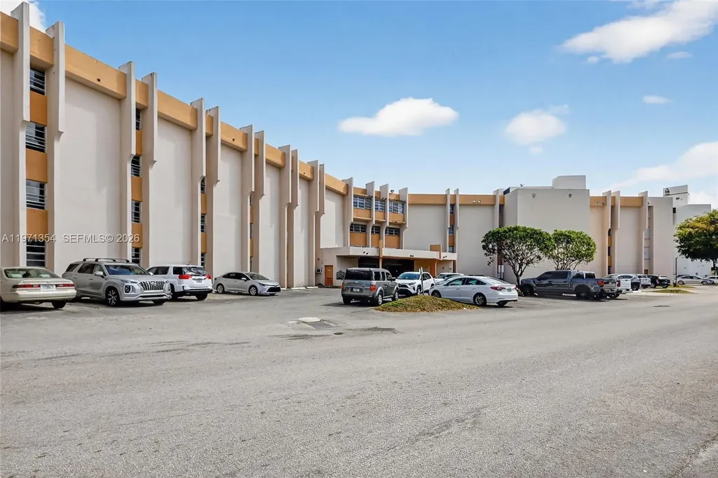 9678 Fontainebleau Boulevard Miami FL 33172
