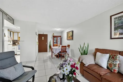 9678 Fontainebleau Boulevard Miami FL 33172
