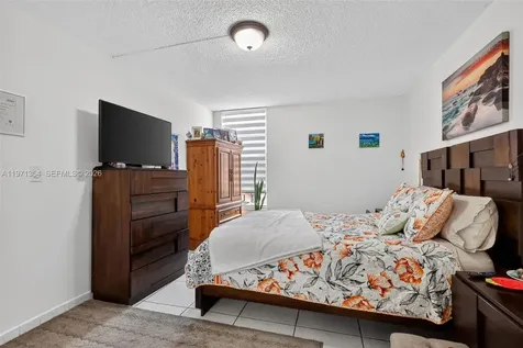 9678 Fontainebleau Boulevard Miami FL 33172