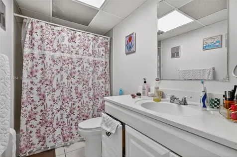 9678 Fontainebleau Boulevard Miami FL 33172