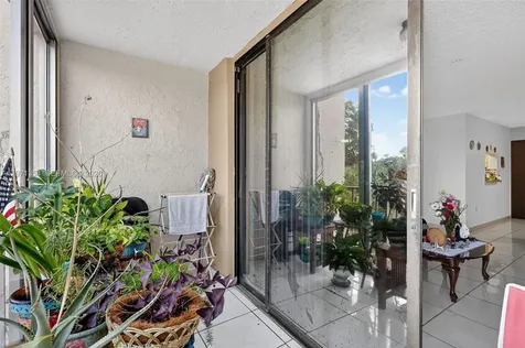 9678 Fontainebleau Boulevard Miami FL 33172