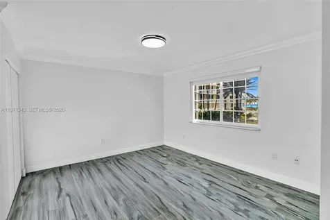 8900 Collins Avenue Surfside FL 33154