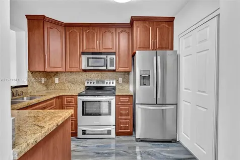 8900 Collins Avenue Surfside FL 33154