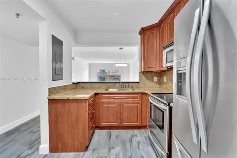 8900 Collins Avenue Surfside FL 33154