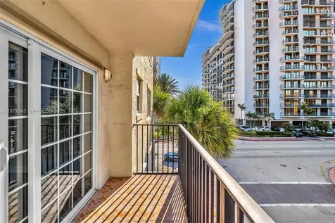 8900 Collins Avenue Surfside FL 33154