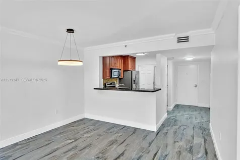 8900 Collins Avenue Surfside FL 33154