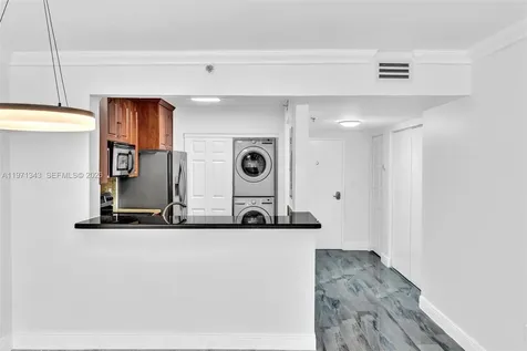 8900 Collins Avenue Surfside FL 33154