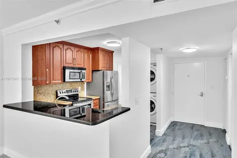 8900 Collins Avenue Surfside FL 33154