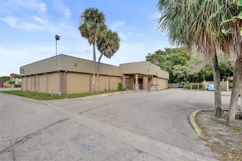 2990 W Sunrise Boulevard Fort Lauderdale FL 33311