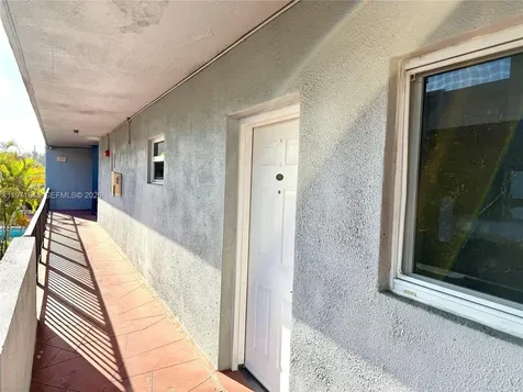 399 NW 72nd Avenue Miami FL 33126