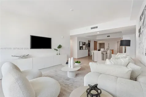 10281 W Bay Harbor Drive Bay Harbor Islands FL 33154