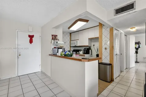 9678 Fontainebleau Boulevard Miami FL 33172
