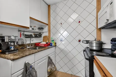 9678 Fontainebleau Boulevard Miami FL 33172