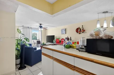 9678 Fontainebleau Boulevard Miami FL 33172