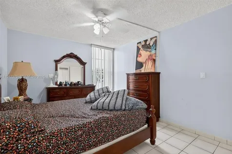 9678 Fontainebleau Boulevard Miami FL 33172