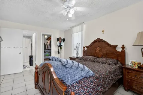 9678 Fontainebleau Boulevard Miami FL 33172