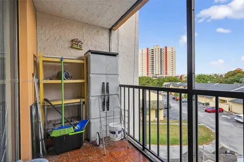 9678 Fontainebleau Boulevard Miami FL 33172