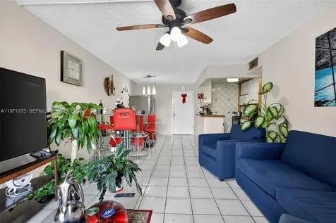 9678 Fontainebleau Boulevard Miami FL 33172