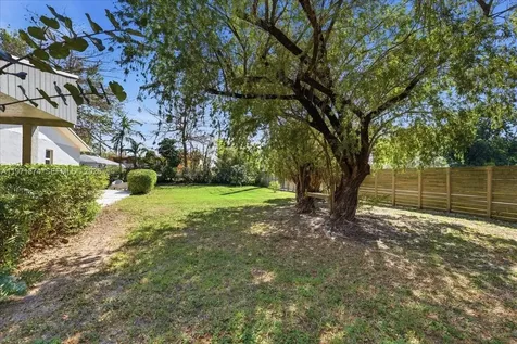 6140 SW 62nd Street South Miami FL 33143